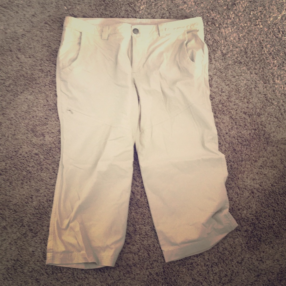 Eddie Bauer Travex Capri size 12
